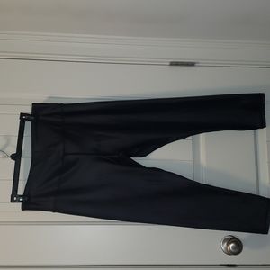 Zyia black metallic light n tight leggings Size 14-16